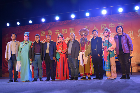 山東省第二屆農(nóng)民戲劇展演晚會(huì)在南韓村成功舉辦77