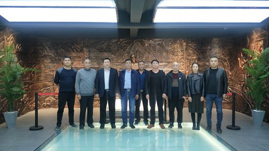 魯中水泥客戶到集團(tuán)參觀考察56