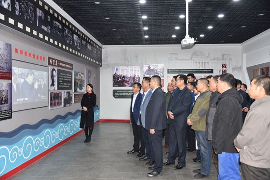 進(jìn)學(xué)堂 學(xué)黨章，守初心 擔(dān)使命——集團(tuán)黨總支開(kāi)展黨員開(kāi)放式組織生活19