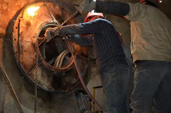 大修進(jìn)行時(shí)，這里有一群可愛(ài)的重山人.......