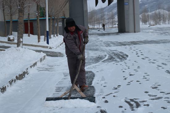 大修進(jìn)行時(shí)，這里有一群可愛的重山人.......95