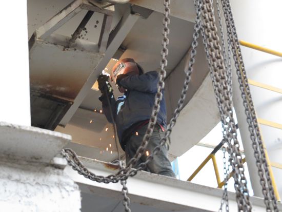 大修進(jìn)行時(shí)，這里有一群可愛的重山人.......95