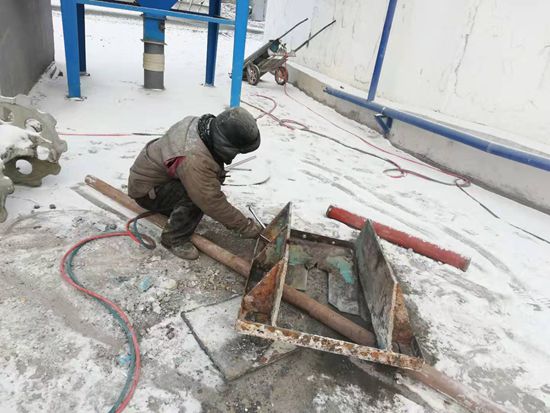 大修進(jìn)行時(shí)，這里有一群可愛(ài)的重山人.......（三）