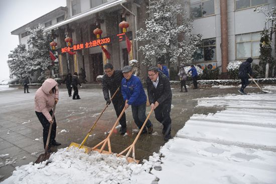 大修進行時，這里有一群可愛的重山人......41