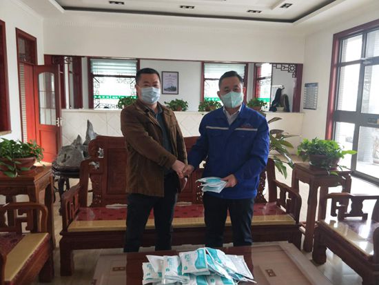 愛心捐贈 共抗疫情95