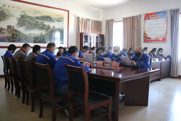魯蒙公司組織會(huì)議學(xué)習(xí) 60