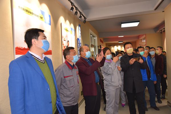多家企業(yè)到集團(tuán)安全教育中心參觀交流65