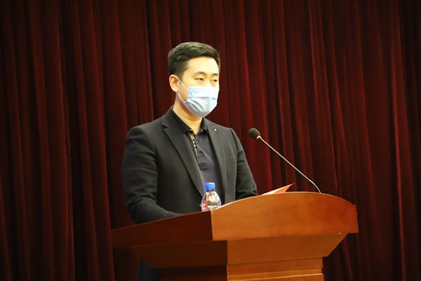 李哲當(dāng)選羅村鎮(zhèn)青年人才協(xié)會(huì)會(huì)長(zhǎng) 26