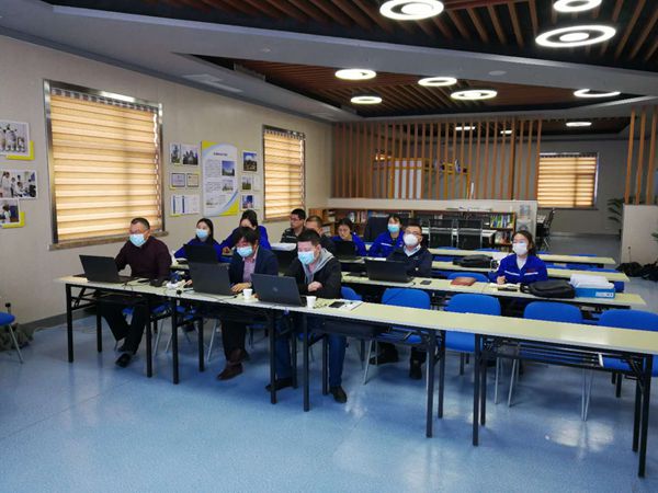 集團財務(wù)中心組織專題培訓(xùn) 0