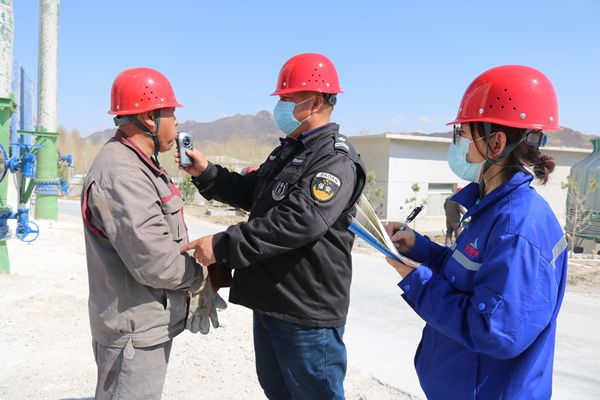 魯蒙公司組織勞動紀律檢查37