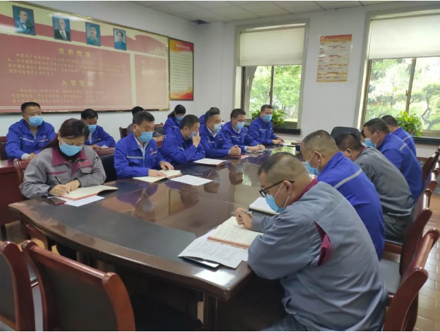 魯中水泥召開月度經(jīng)營分析會62