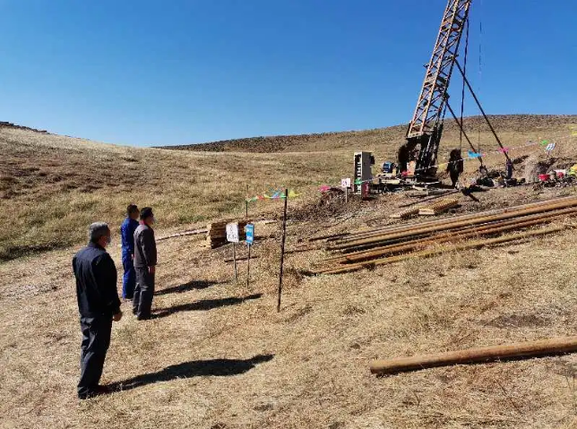 螢澤礦業(yè)組織現(xiàn)場安全檢查40