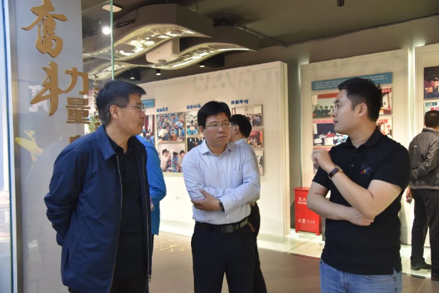 省委政研室“四進(jìn)”工作組到重山文化館調(diào)研59