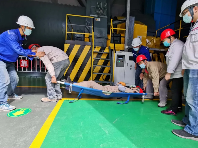 粉磨車(chē)間組織安全事故應(yīng)急演練35