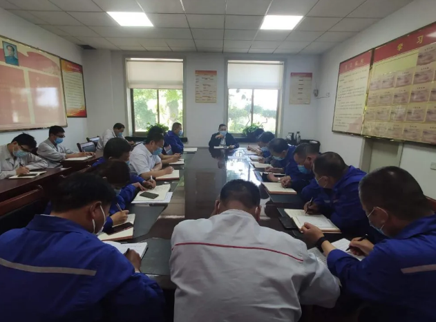 魯中水泥召開部門聯(lián)席會議17