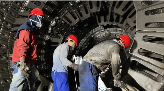 【重山影像】你認(rèn)真檢修的樣子 真帥！37