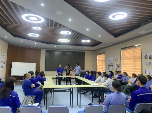 魯中水泥組織事故應(yīng)急救援專(zhuān)項(xiàng)培訓(xùn)8