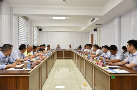 集團(tuán)召開上半年工作交流會77