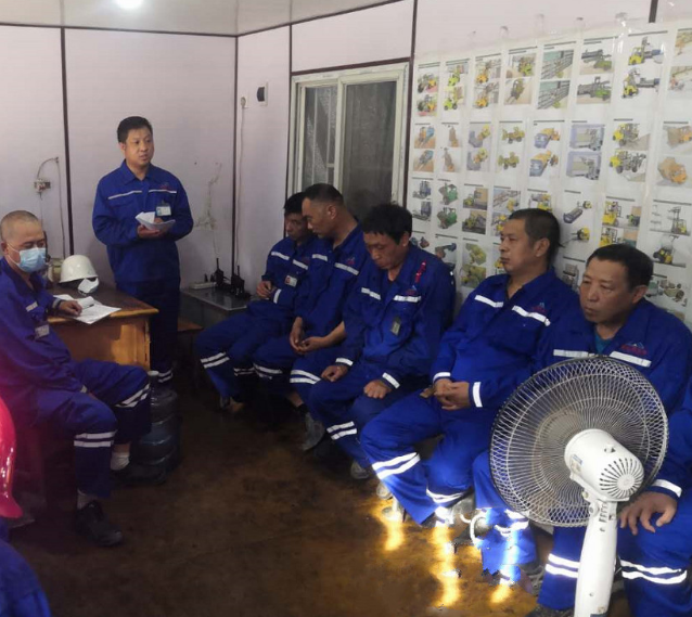 思沃瑞組織勞保護品穿戴培訓(xùn)51