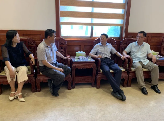 市科技局到集團(tuán)調(diào)研54