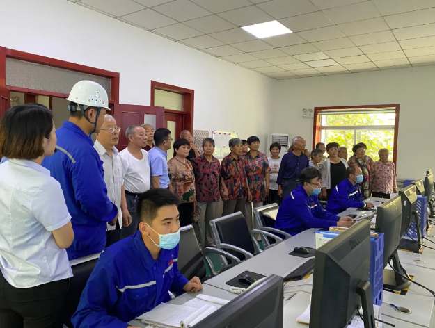 集團(tuán)“企業(yè)開放日”如火如荼進(jìn)行中14