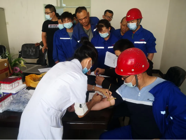 魯蒙公司組織職業(yè)健康體檢55