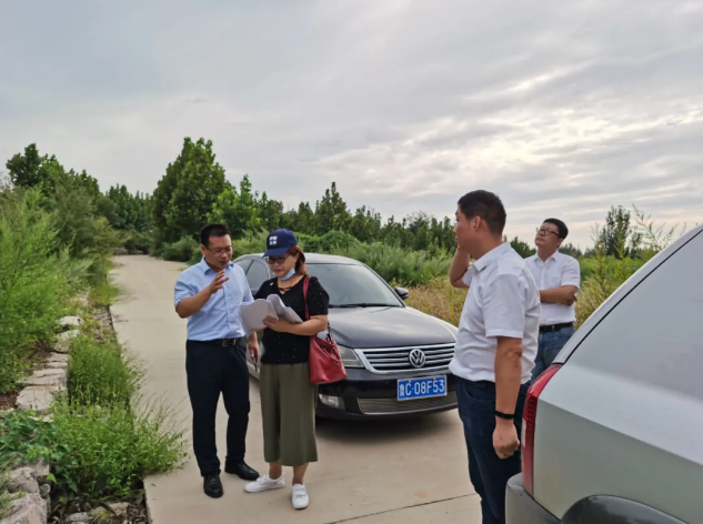 省委黨校到集團調(diào)研礦坑修復情況20