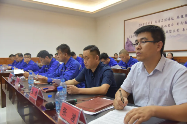 集團(tuán)公司組織集體學(xué)習(xí) ——王會(huì)強(qiáng)副總談新舊版《通用硅酸鹽水泥》標(biāo)準(zhǔn)74