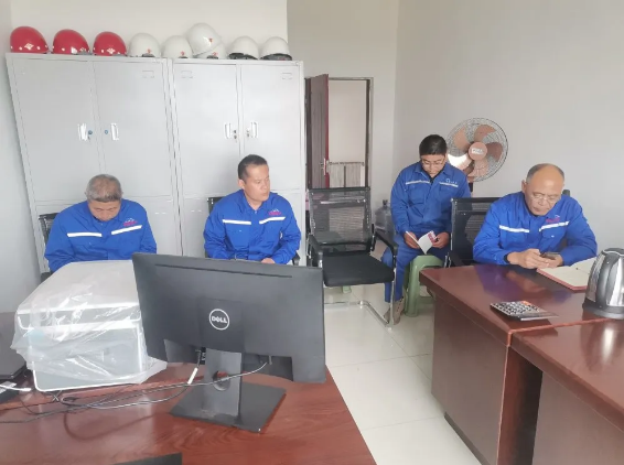 螢澤礦業(yè)組織“致良知”集體學(xué)習(xí)7