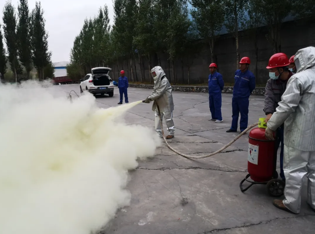 魯蒙水泥開展綜合應急演練16