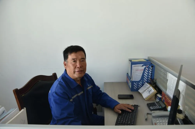 重山人·重山事｜把責(zé)任扛在肩上 把良知裝在心中——記重山光電綜合管理部經(jīng)理殷曉華68