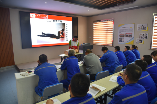 淄川區(qū)紅十字會應急救護培訓基地在重山集團掛牌成立67