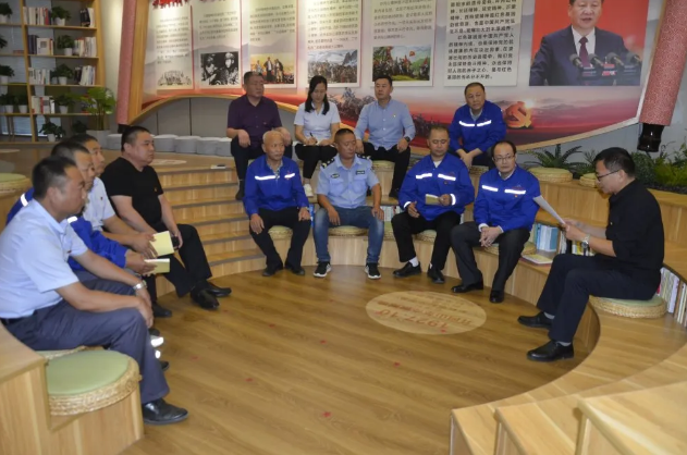 增強愛國情懷 強化使命擔(dān)當(dāng)——集團機關(guān)黨支部開展主題黨日活動49