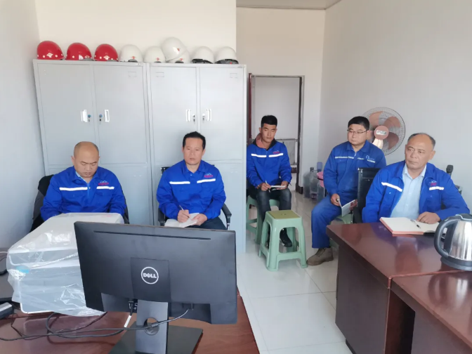 螢澤礦業(yè)組織集體學(xué)習(xí)36