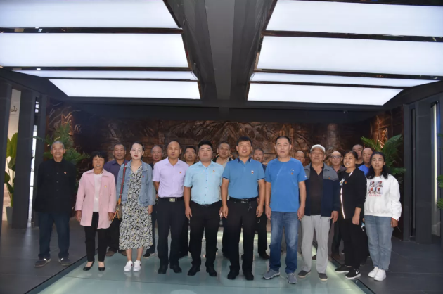 凝聚紅色力量 踐行初心使命——東劉村黨支部、泉子村黨支部走進(jìn)重山集團(tuán)79