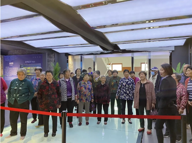 攜手奮進(jìn) 共創(chuàng)美好生活 ——企業(yè)開放日迎來第七批客人22