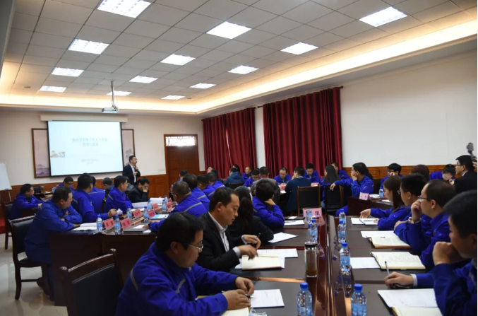 集團(tuán)高層研修班《新經(jīng)濟(jì)形勢(shì)下的人力資源管理與創(chuàng)新》課程圓滿結(jié)束96