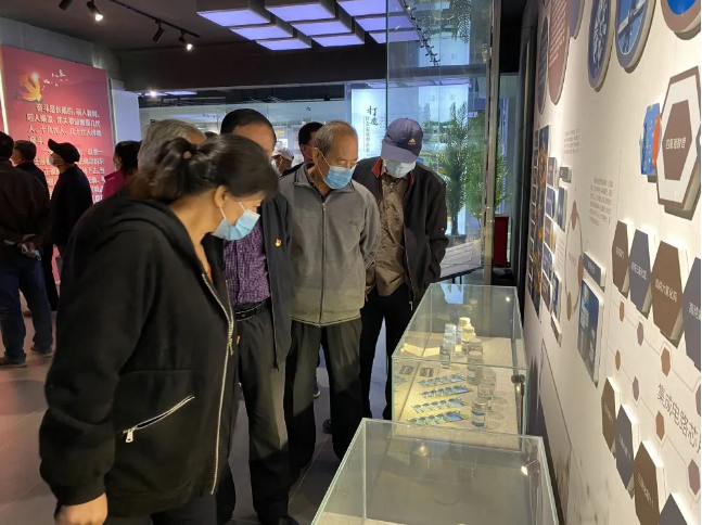 北韓村到重山集團參加企業(yè)開放日活動20