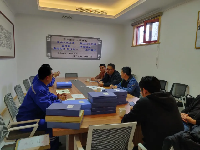 危廢規(guī)范化管理考核組到重山思沃瑞檢查工作3