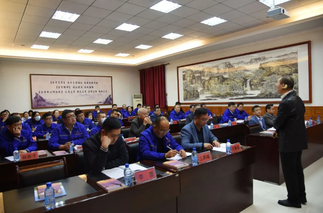 集團(tuán)高層研修班 《企業(yè)文化之道 終極商業(yè)智慧——頂層設(shè)計》課程圓滿結(jié)束89