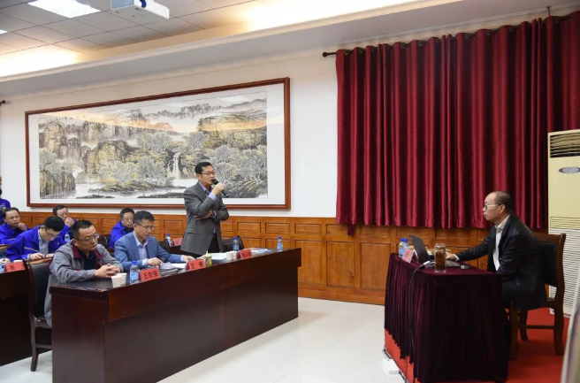 集團(tuán)高層研修班 《企業(yè)文化之道 終極商業(yè)智慧——頂層設(shè)計》課程圓滿結(jié)束89